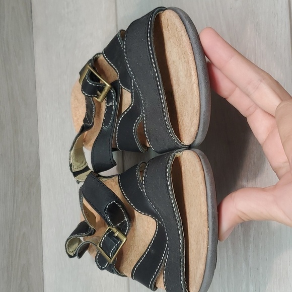 Sold Spenco Womens Ankle Strap Sandals Flats Slide Flip flop shoes sz 7 - Picture 5 of 12